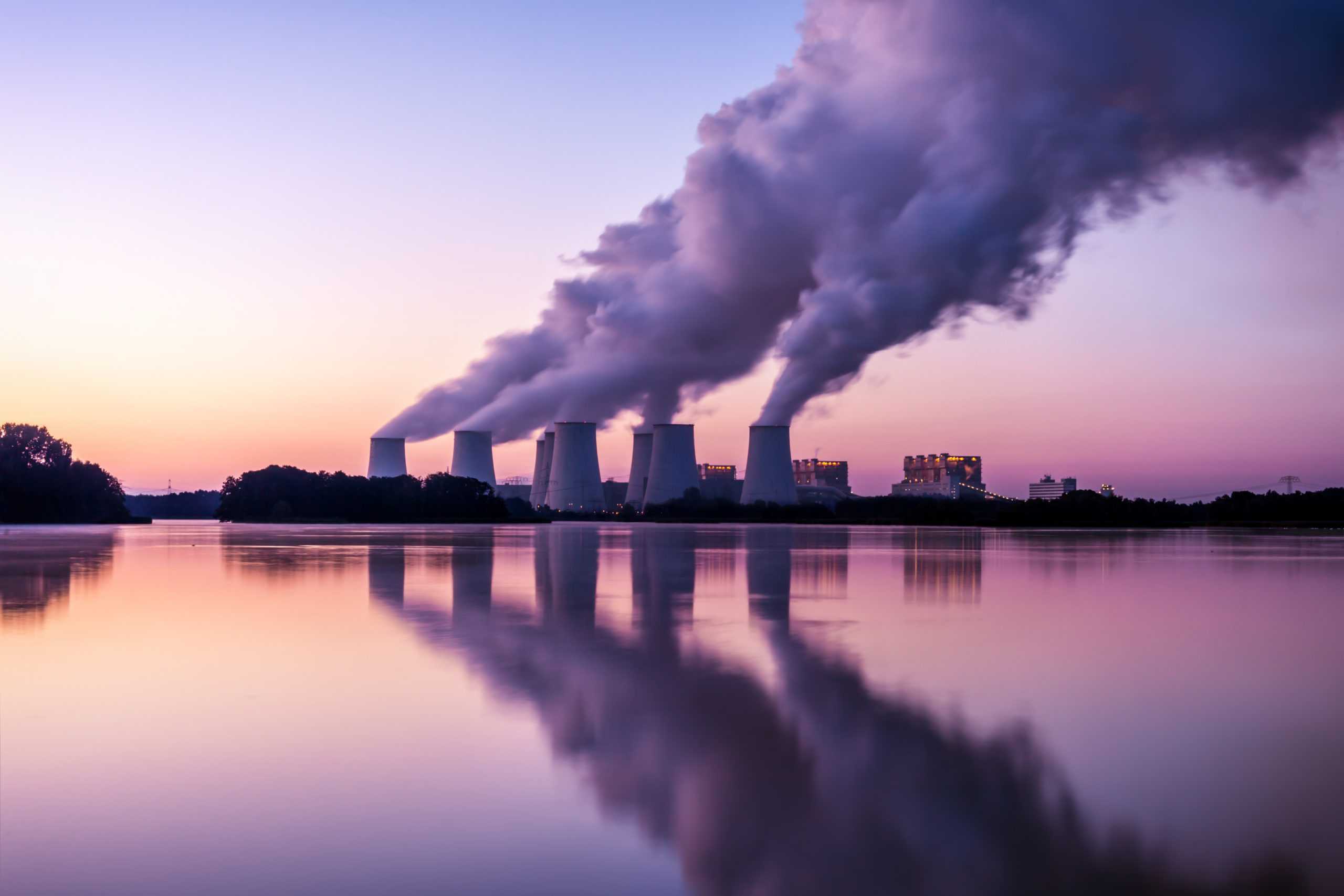 Загрязнение окружающей среды: источники и виды загрязнений, последствия и борьба с загразнением атмосферы, воды и почвы