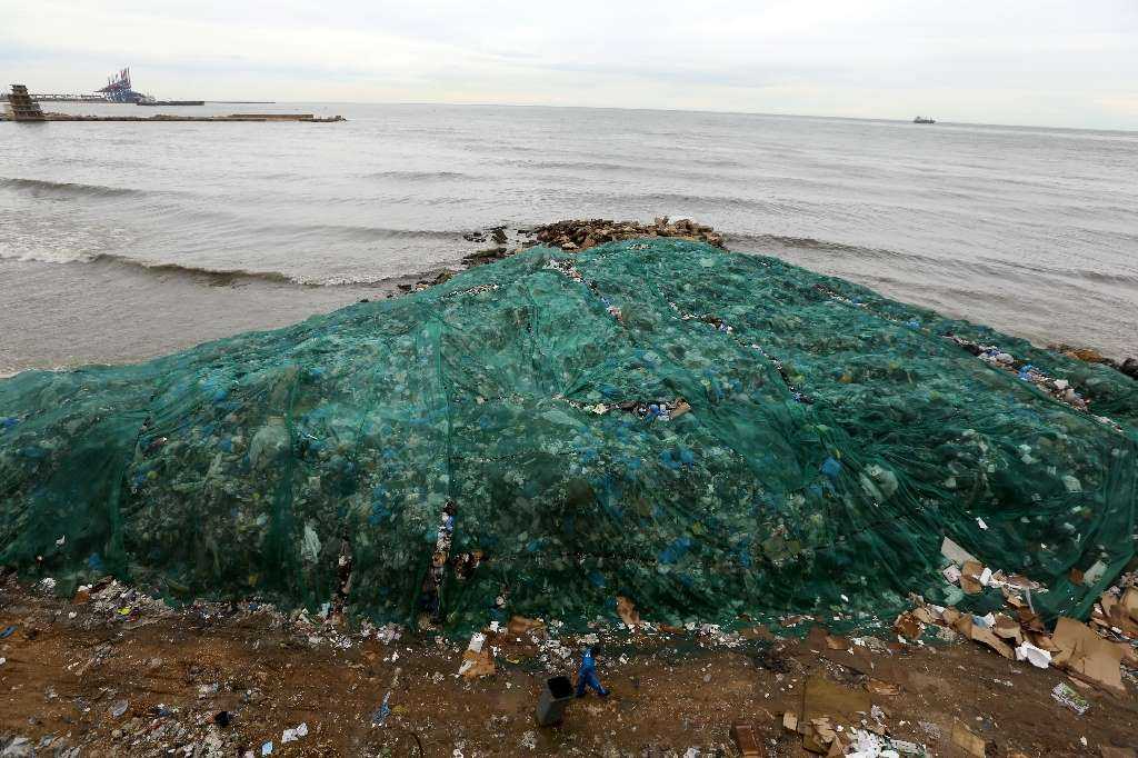 Большое тихоокеанское мусорное пятно плотнее в 4 раза или даже в 16 раз