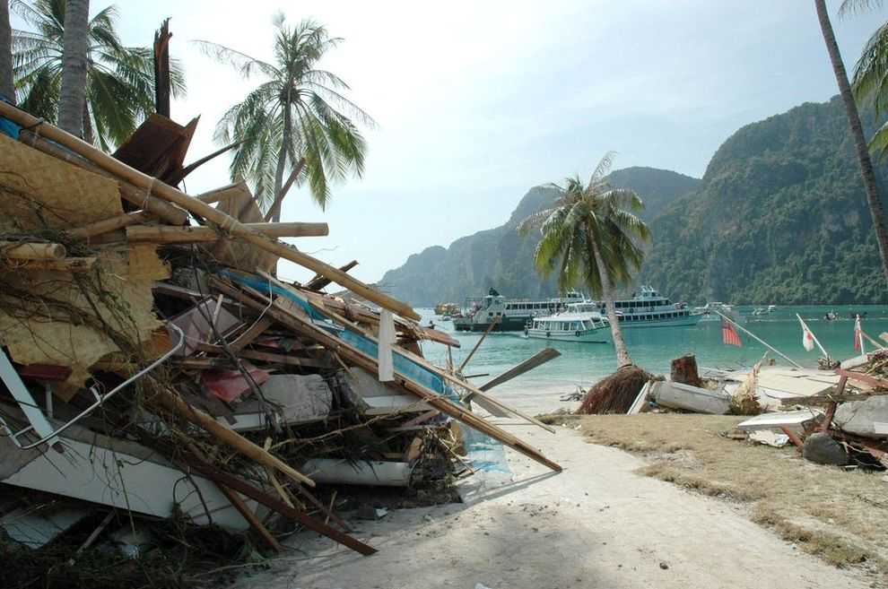 Землетрясение в индийском океане в 2004 году — традиция
